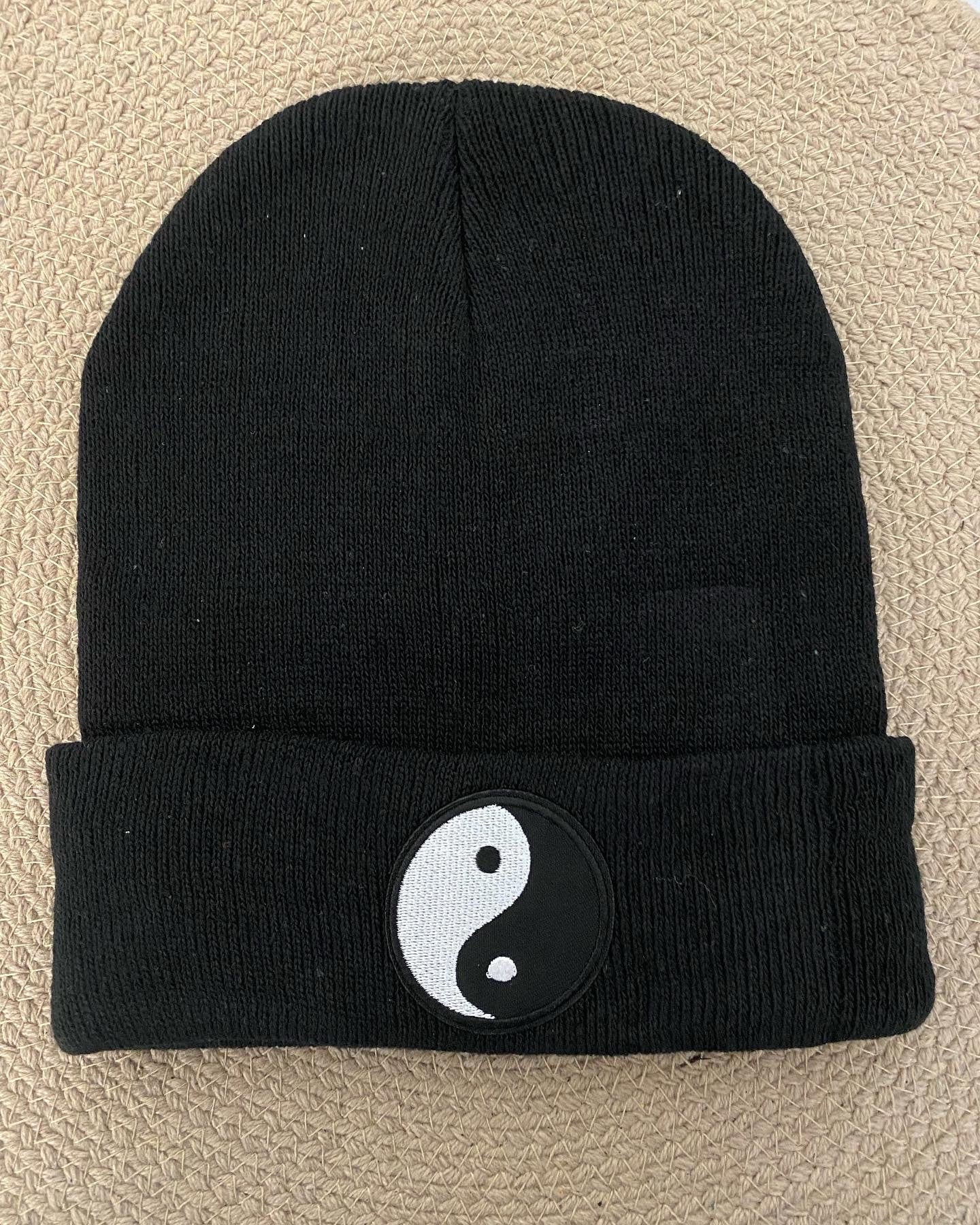 Y2K, ying yang beanie